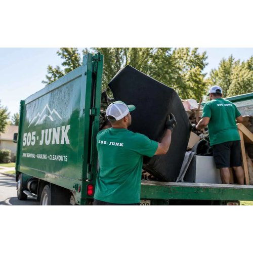505-Junk truck branding used in junk removal pricing and business growth discussion